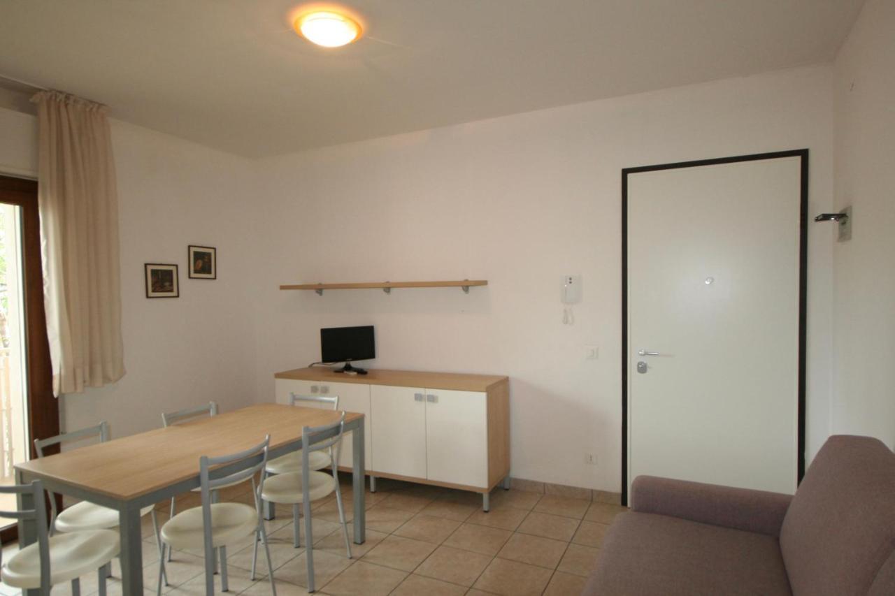 Ba- Tintoretto Apartments - Lignano Sabbiadoro Buitenkant foto